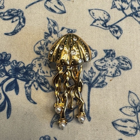 Free People Gold and Pearl Jellyfish Brooch - Picture 2 of 4